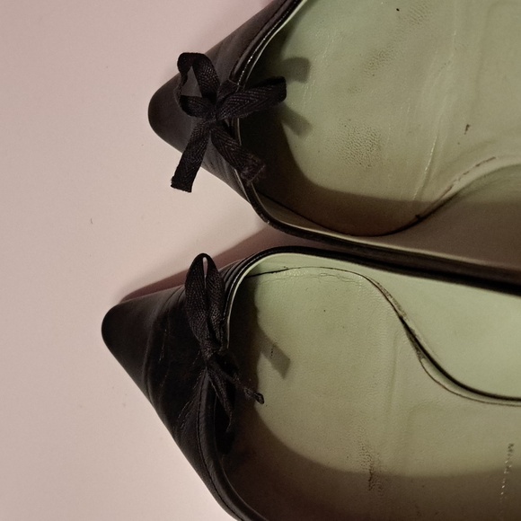 Prada Black Leather Flats with Bow - Picture 12 of 16